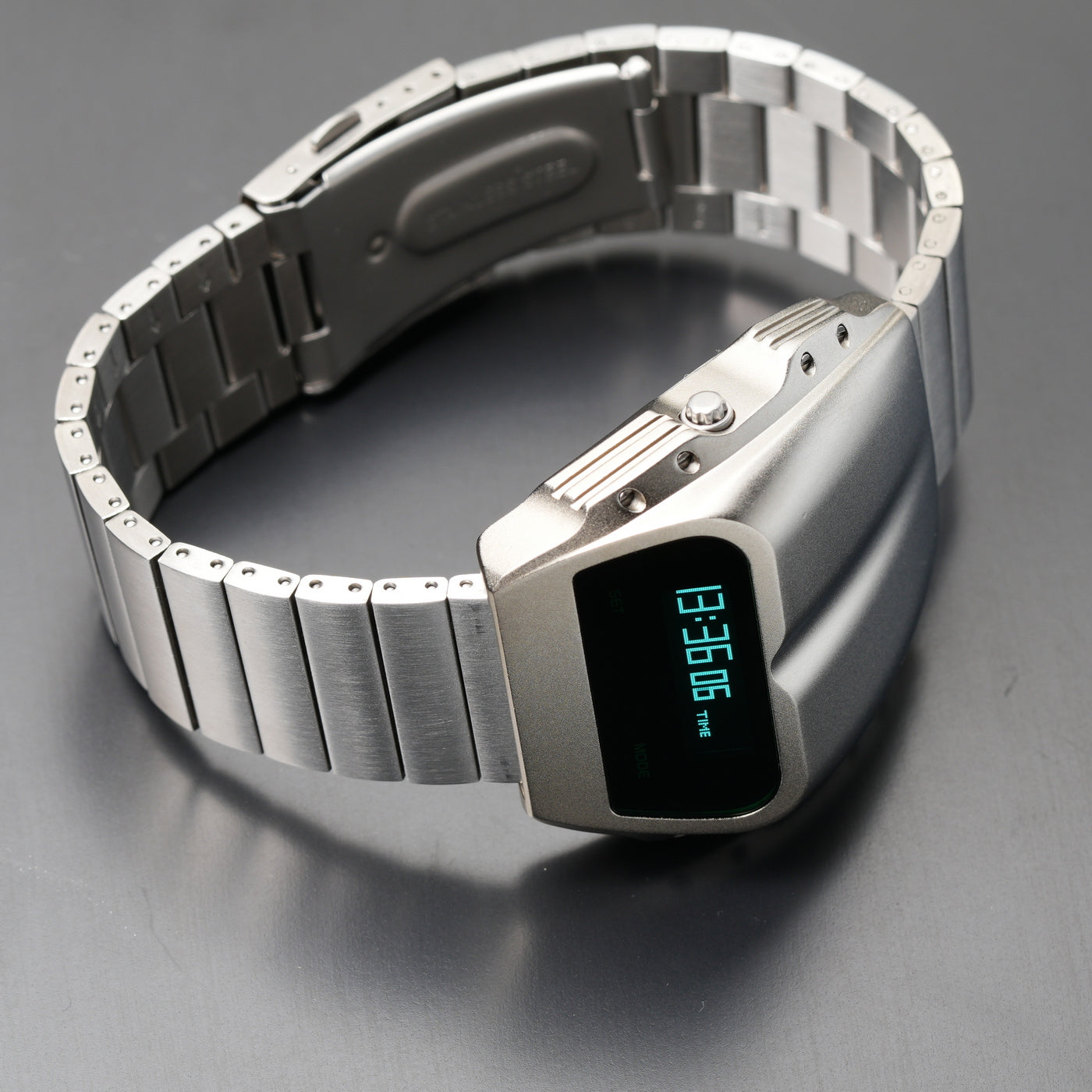 T-800 (Silver/Green) Fullmetal Shockproof OLED Limited Edition Watch