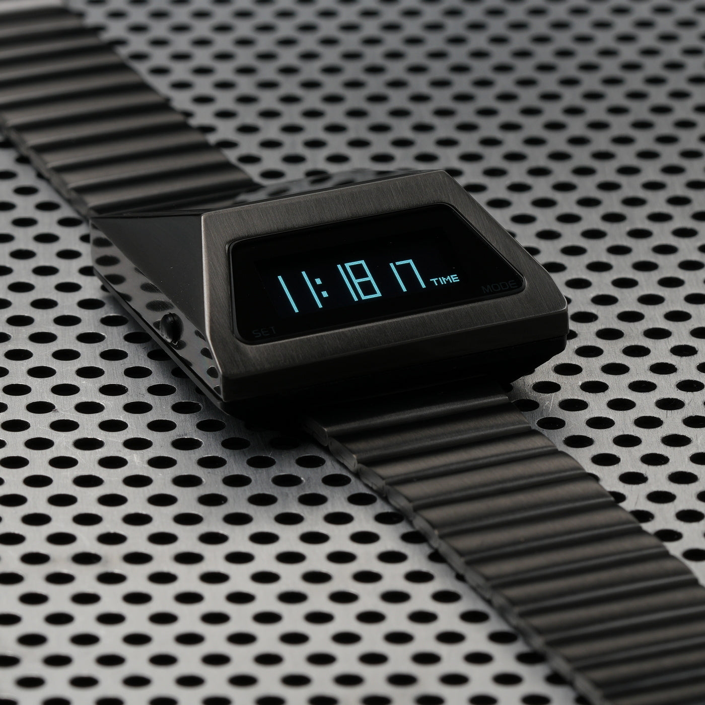 T-700 Blade (B-version, Dark Grey/White) Fullmetal Shockproof OLED Limited Edition Watch
