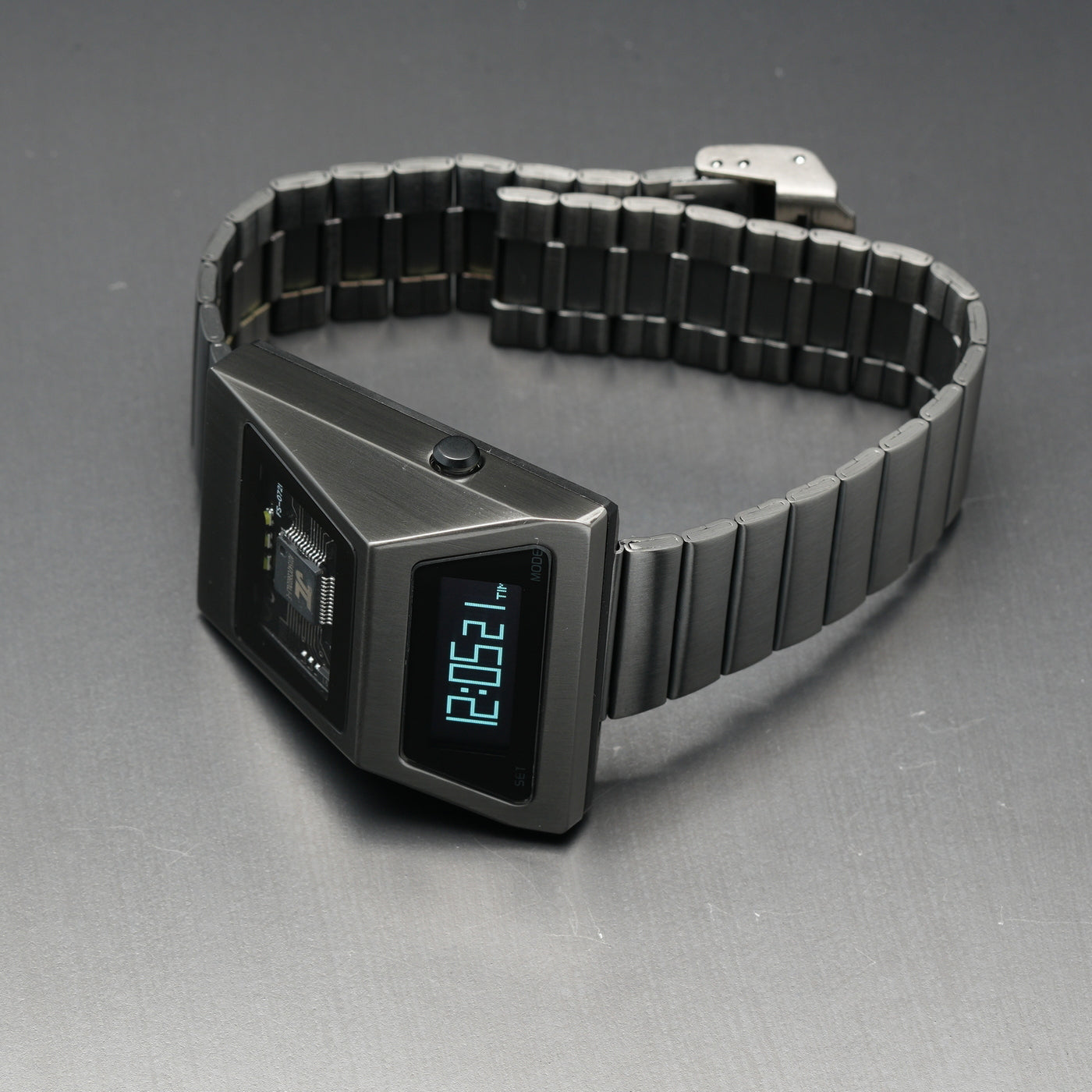 T-700 Blade (B-version, Dark Grey/White) Fullmetal Shockproof OLED Limited Edition Watch