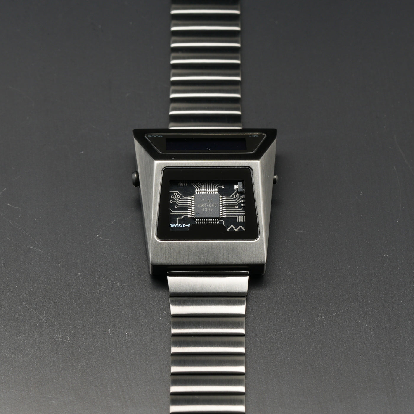 T-700 Blade (B-version, Dark Grey/White) Fullmetal Shockproof OLED Limited Edition Watch