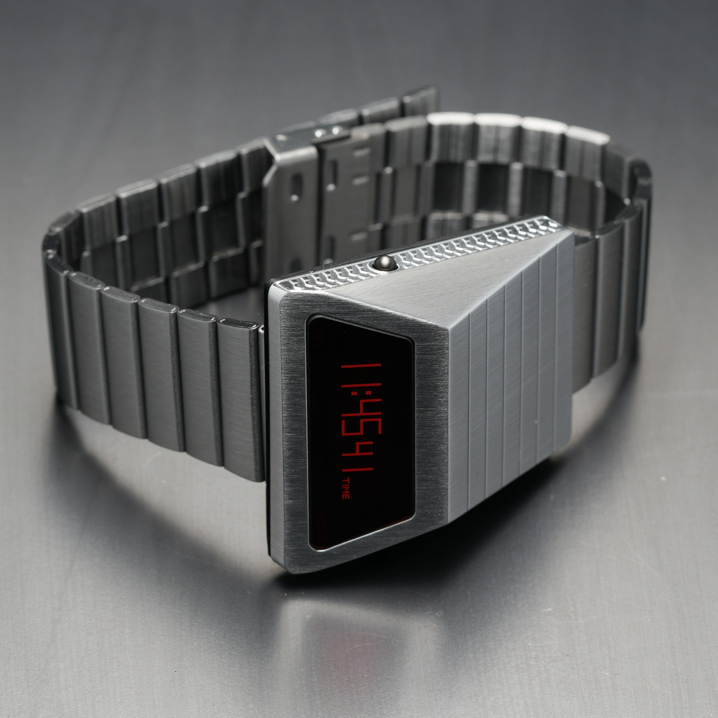 T-700 Blade (C-version, Silver/Red) Fullmetal Shockproof OLED Limited Edition Watch