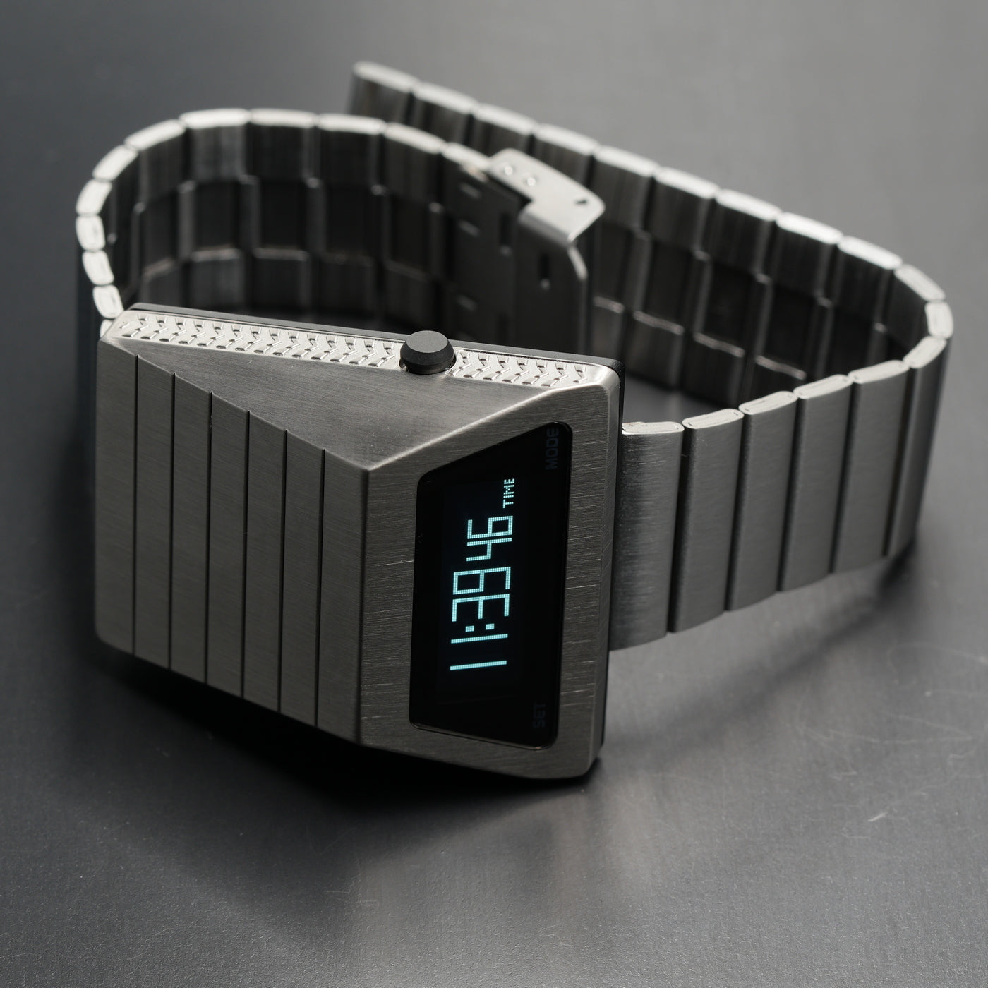 T-700 Blade (C-version, Silver/White) Fullmetal Shockproof OLED Limited Edition Watch