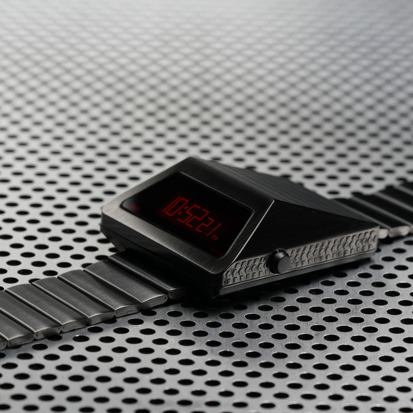 T-700 Blade (C-version, Dark Grey/Red) Fullmetal Shockproof OLED Limited Edition Watch