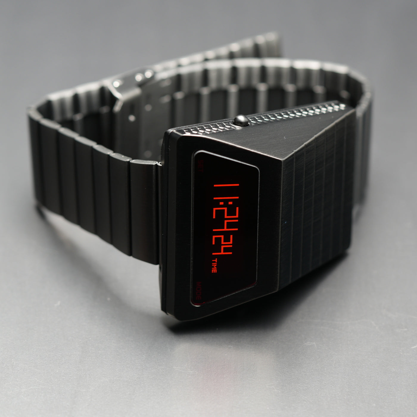T-700 Blade (C-version, Dark Grey/Red) Fullmetal Shockproof OLED Limited Edition Watch
