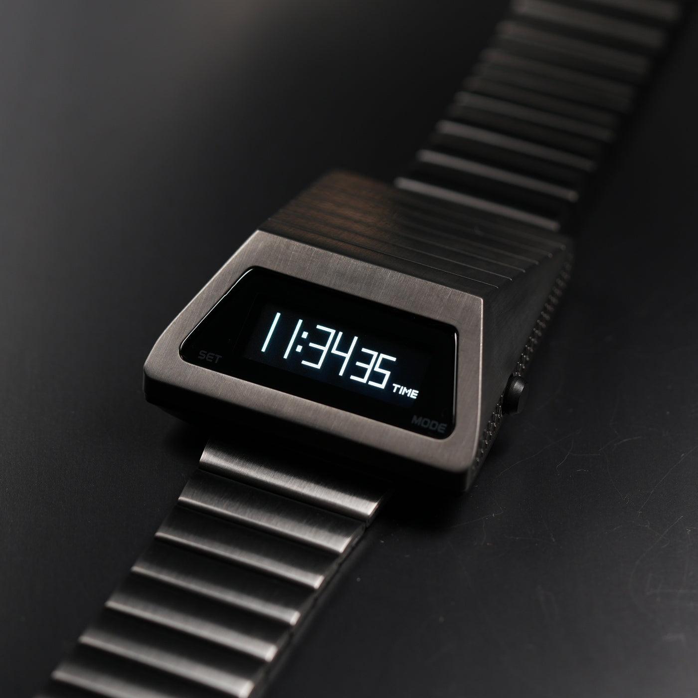 T-700 Blade (C-version, Dark Grey/White) Fullmetal Shockproof OLED Limited Edition Watch
