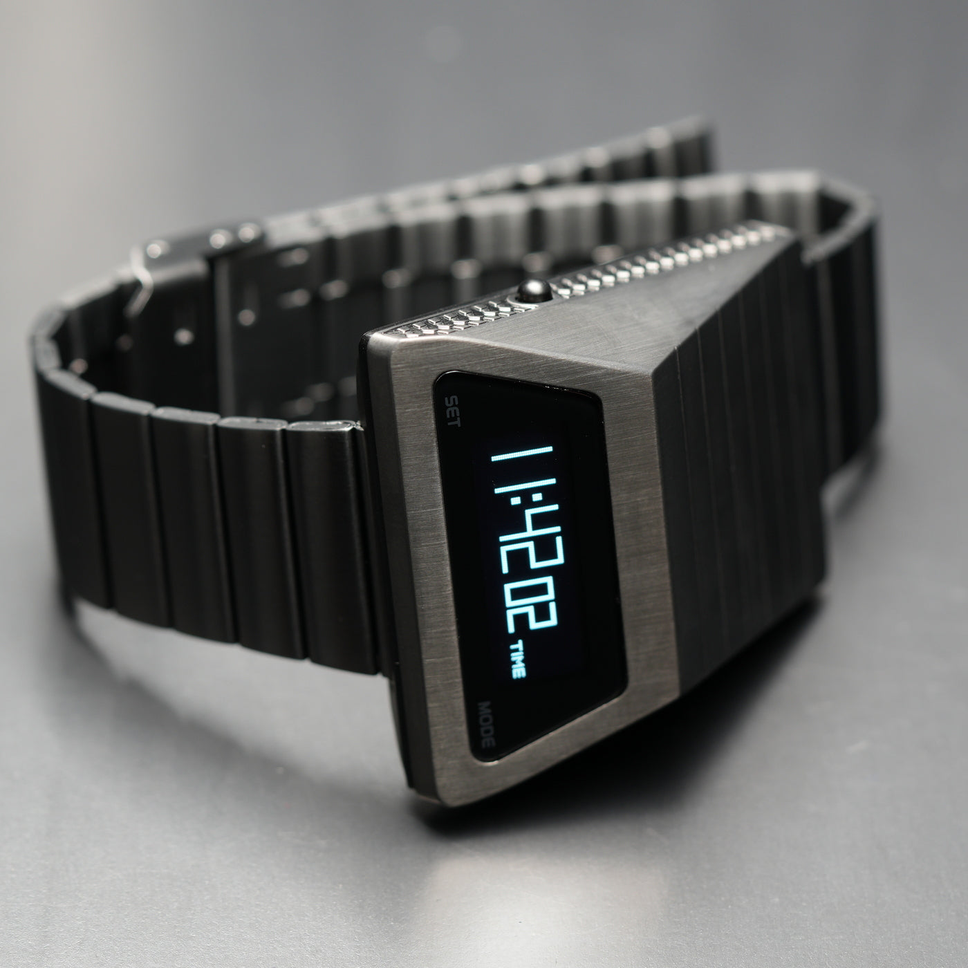 T-700 Blade (C-version, Dark Grey/White) Fullmetal Shockproof OLED Limited Edition Watch