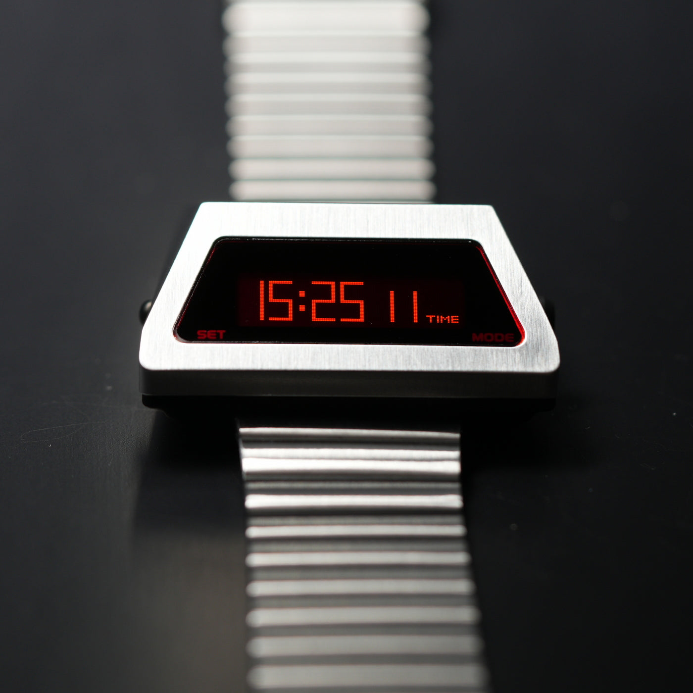 T-700 Blade (A-version, Silver/Red) Fullmetal Shockproof OLED Limited Edition Watch