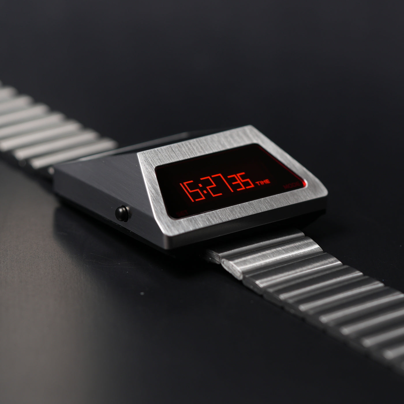 T-700 Blade (A-version, Silver/Red) Fullmetal Shockproof OLED Limited Edition Watch