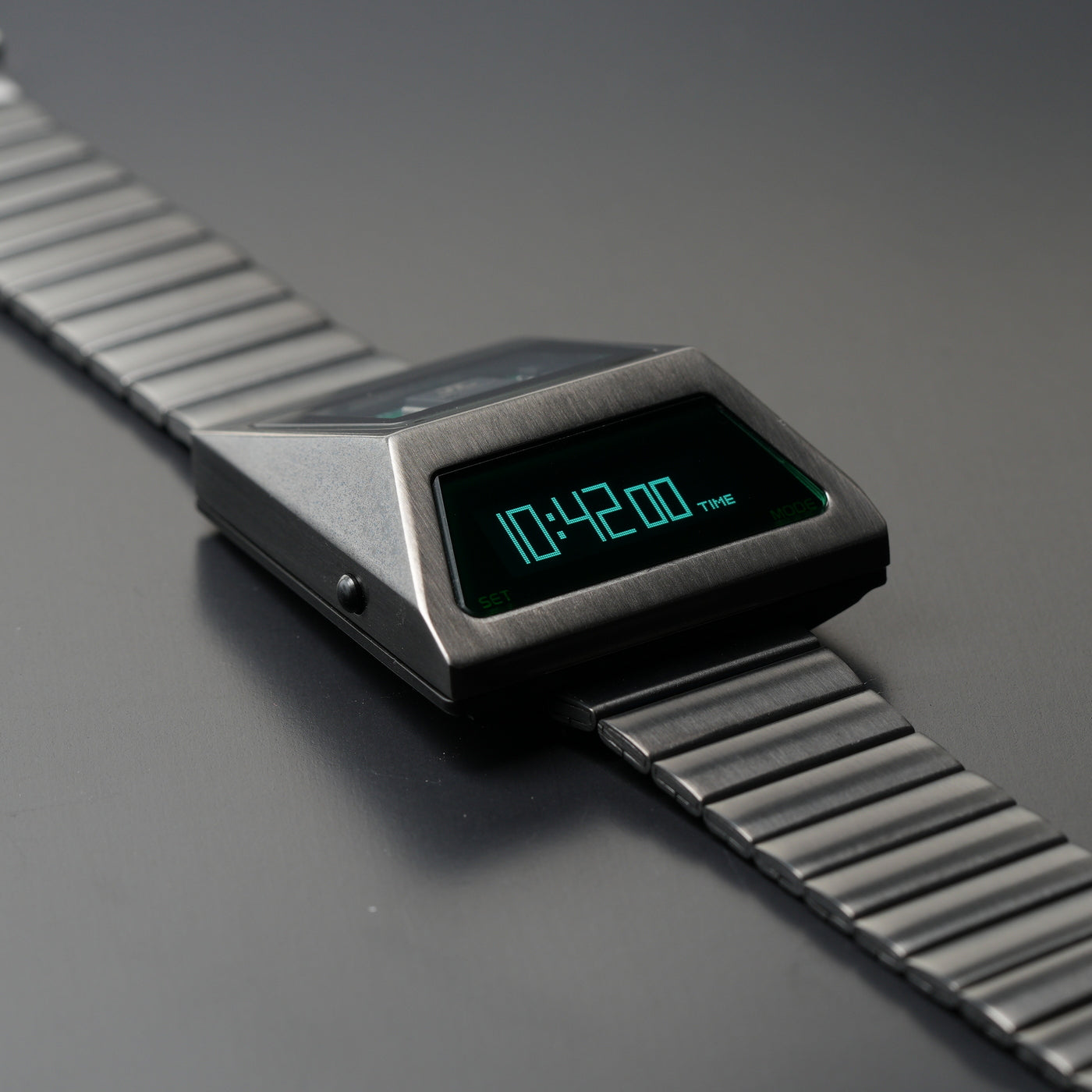 T-700 Blade (B-version, Dark Grey/Green) Fullmetal Shockproof OLED Limited Edition Watch