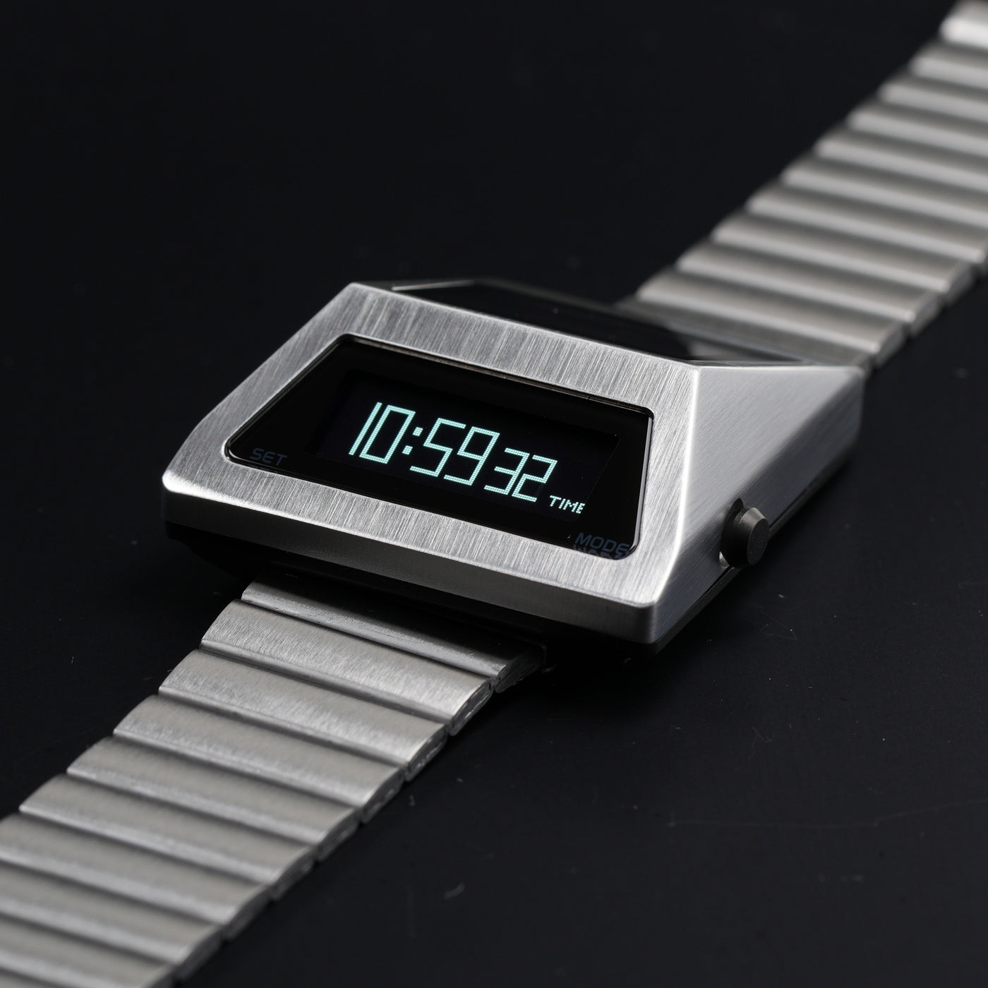T-700 Blade (A-version, Silver/White) Fullmetal Shockproof OLED Limited Edition Watch