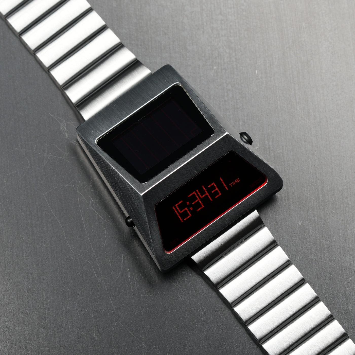 T-700 Blade (A-version, Silver/Red) Fullmetal Shockproof OLED Limited Edition Watch